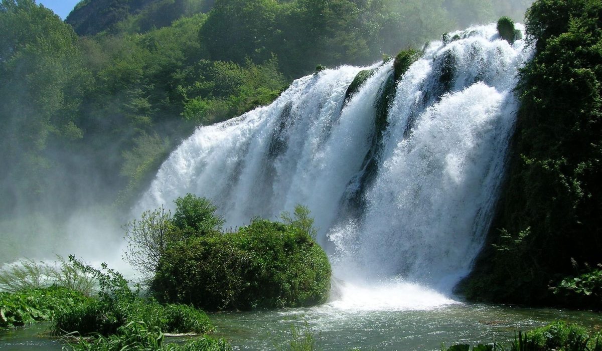 waterfall-marmore-526945_1920